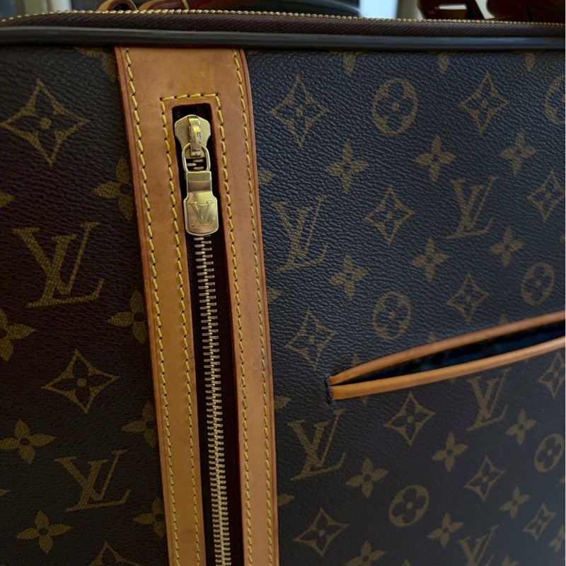 LV小型老花行李箱-6