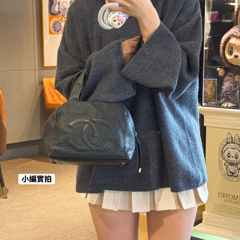 莉亞精品♡CHANEL 軟皮小便當包 二手美品-2