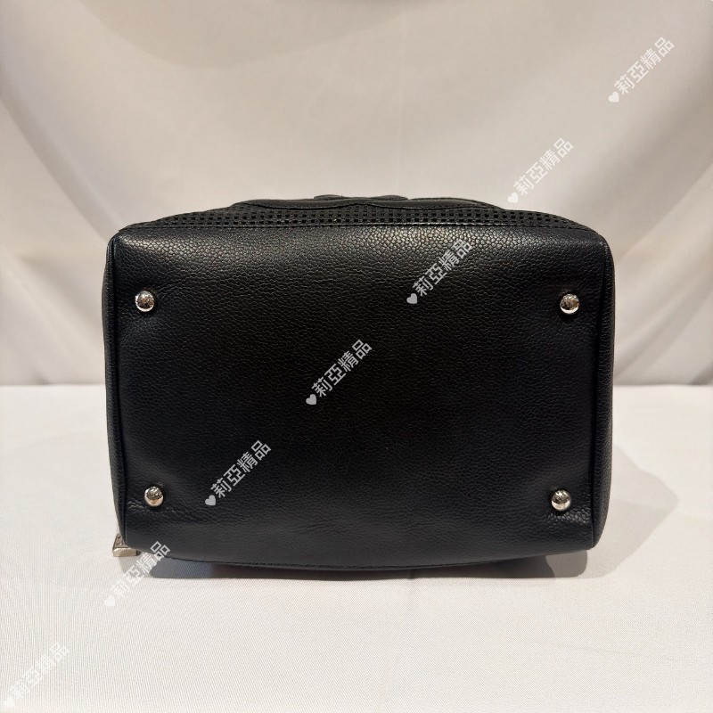 莉亞精品♡CHANEL 軟皮小便當包 二手美品-8