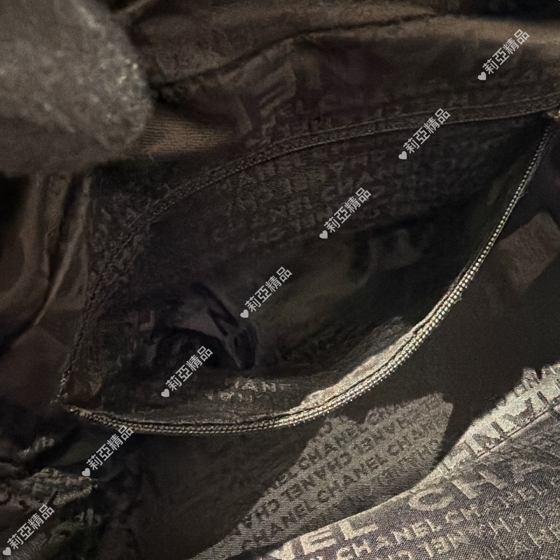 莉亞精品♡CHANEL 軟皮小便當包 二手美品-11