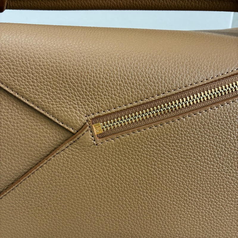 LOEWE Puzzle 小號太妃糖色幾何包全新-1