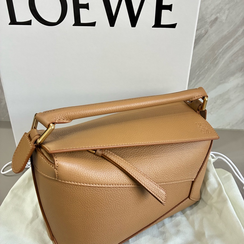 LOEWE Puzzle 小號太妃糖色幾何包全新-4