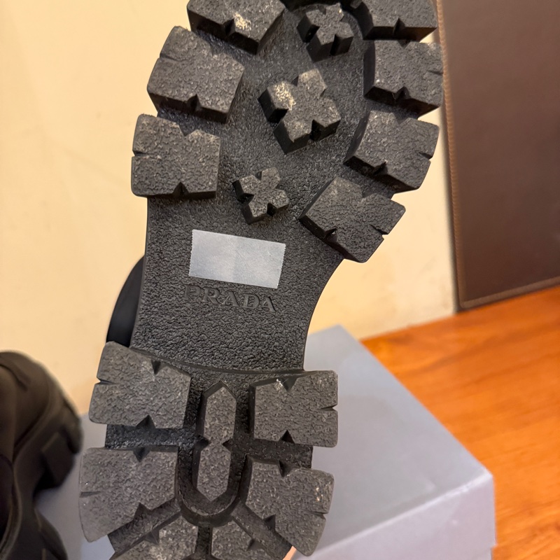 Prada 超帥中筒靴-14