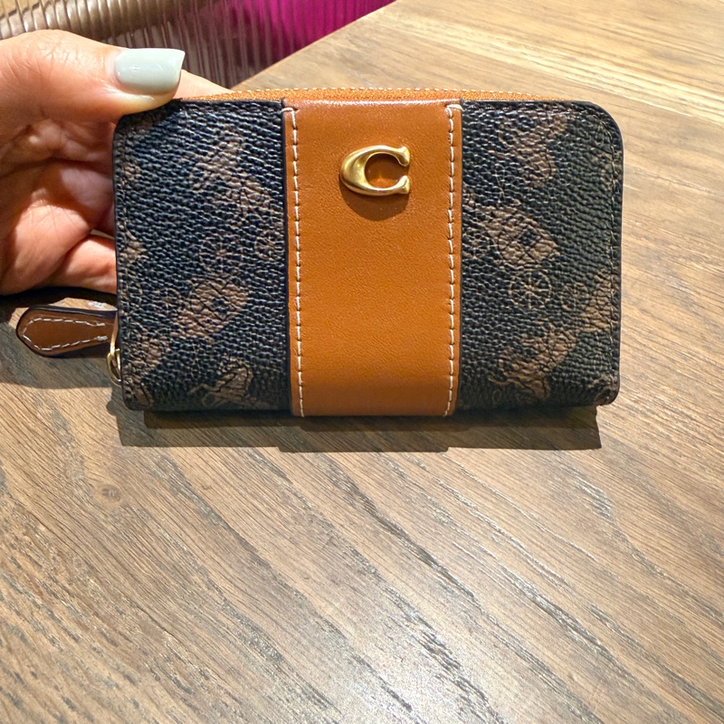 不只好用 更是好看的新款✨卡夾 鈔票 零錢包 拉鍊短夾-1