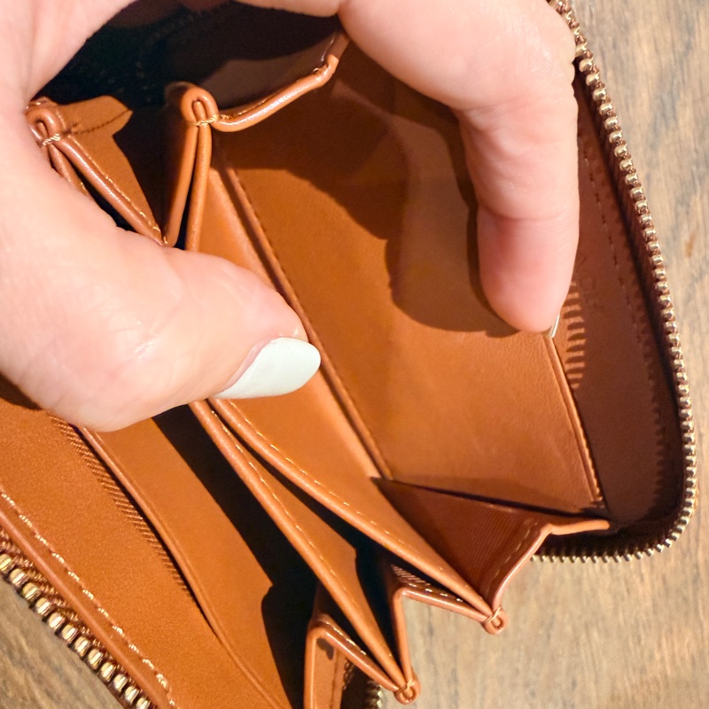 不只好用 更是好看的新款✨卡夾 鈔票 零錢包 拉鍊短夾-14