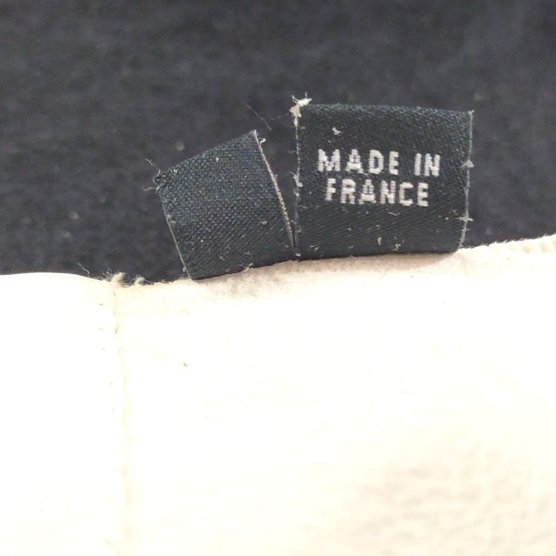 CHANEL 白色真皮展場用手腕套-6