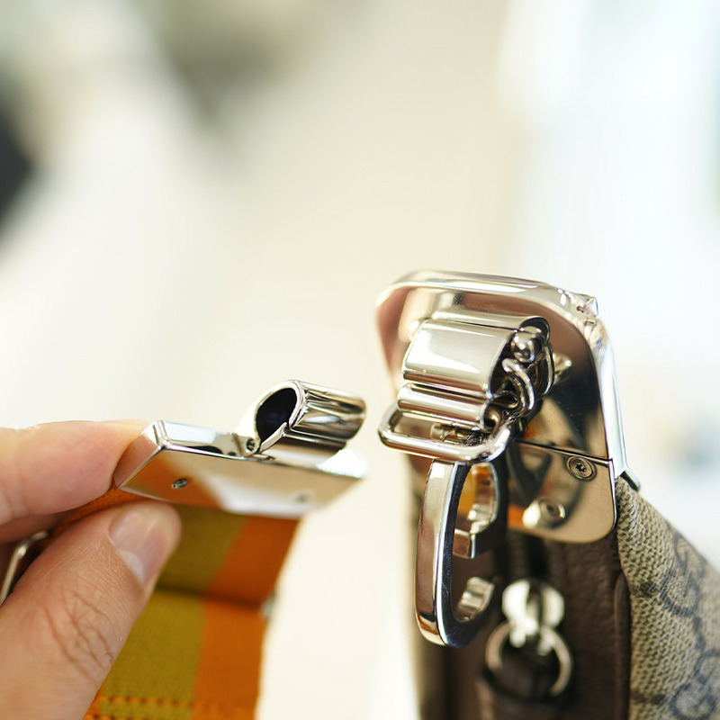 GUCCI 中型單肩包 702823 96GRN 4091 帆布 米色-17