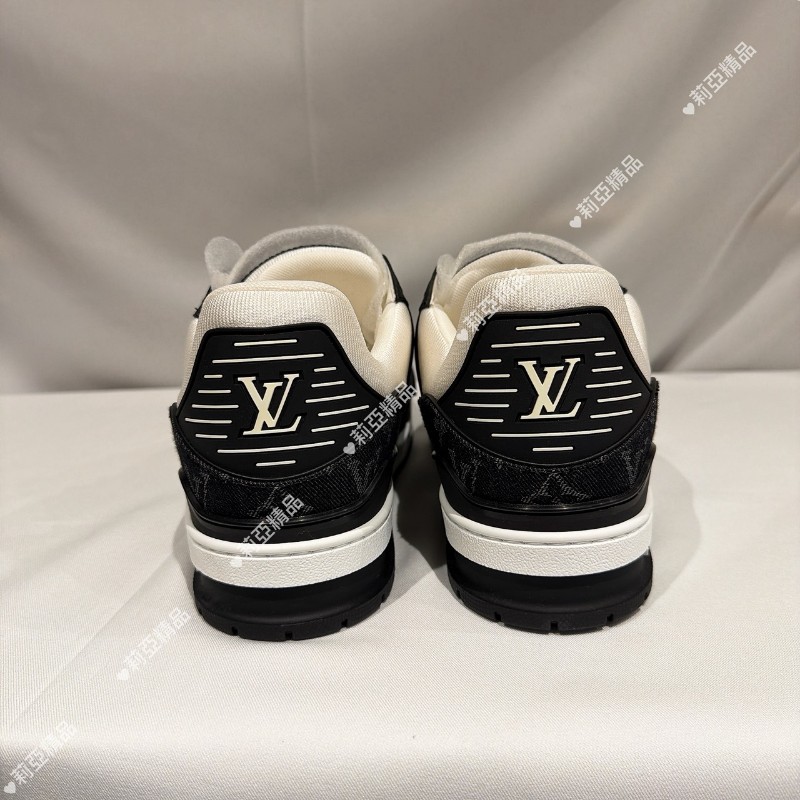 莉亞精品♡LV 黑牛仔Trainer 尺碼8 全新閒置-7