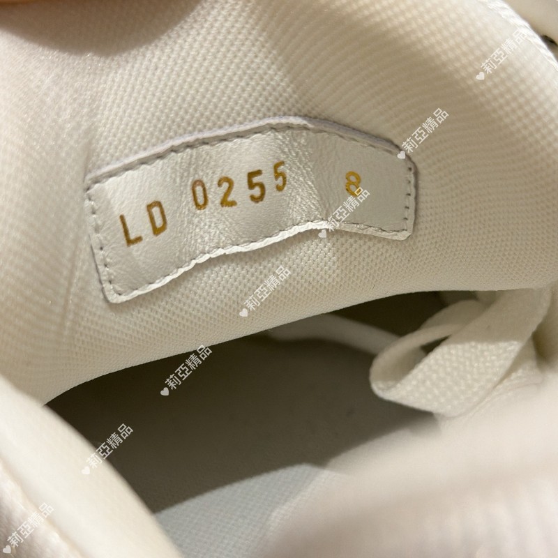 莉亞精品♡LV 黑牛仔Trainer 尺碼8 全新閒置-9