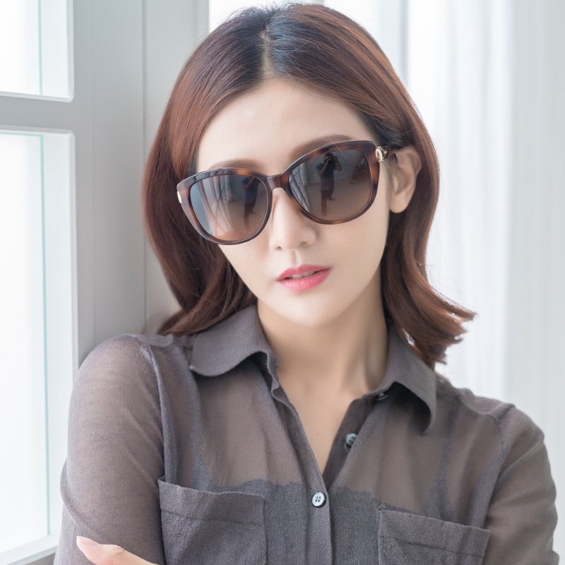 Salvatore Ferragamo 太陽眼鏡 (淺琥珀)-4