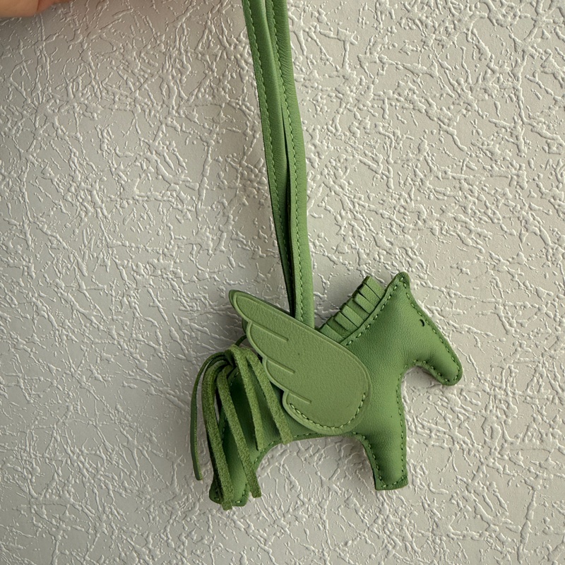 Hermes 牛油果綠小馬🐎-1