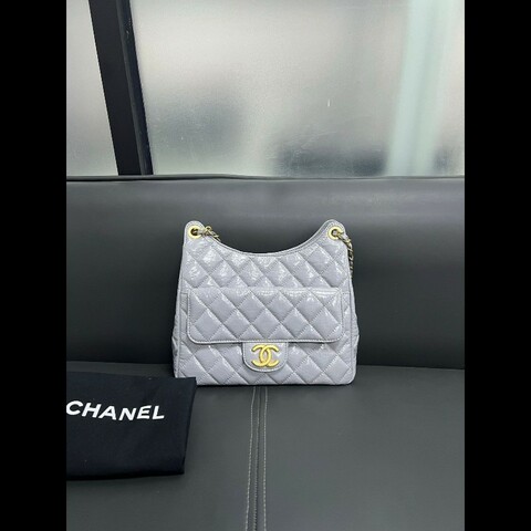 CHANEL 23b天猫精靈
灰色油蜡皮中號