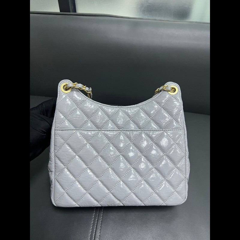 CHANEL 23b天猫精靈
灰色油蜡皮中號-2