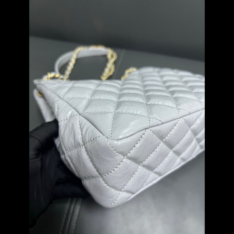 CHANEL 23b天猫精靈
灰色油蜡皮中號-15