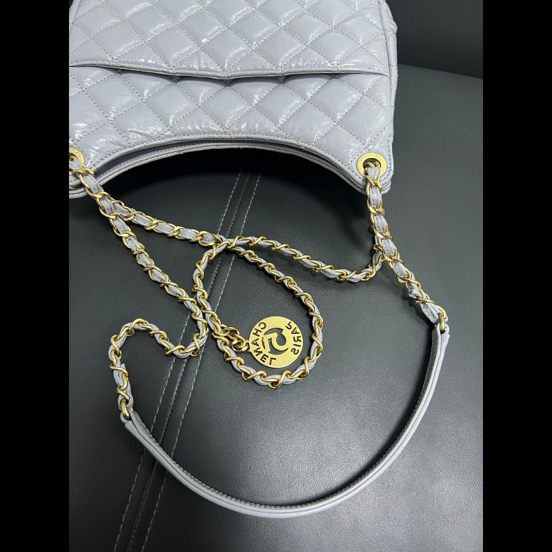 CHANEL 23b天猫精靈
灰色油蜡皮中號-21