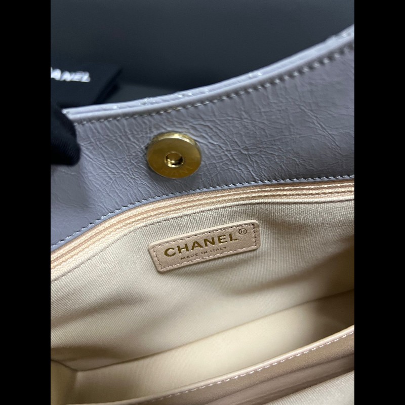 CHANEL 23b天猫精靈
灰色油蜡皮中號-23