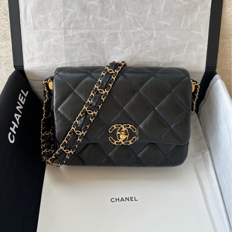 【配件:盒子、防塵袋 💕 】 Chanel 23k hobo 19bag系列 寬鏈條豆腐包 黑金 黑色 金扣 褶皺牛皮 單肩 斜挎-0