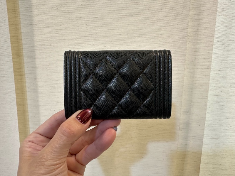 Chanel 黑荔枝皮霧銀釦Boy下蓋卡包A80603-1