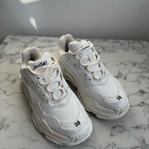 Balenciaga白色老爹鞋38號