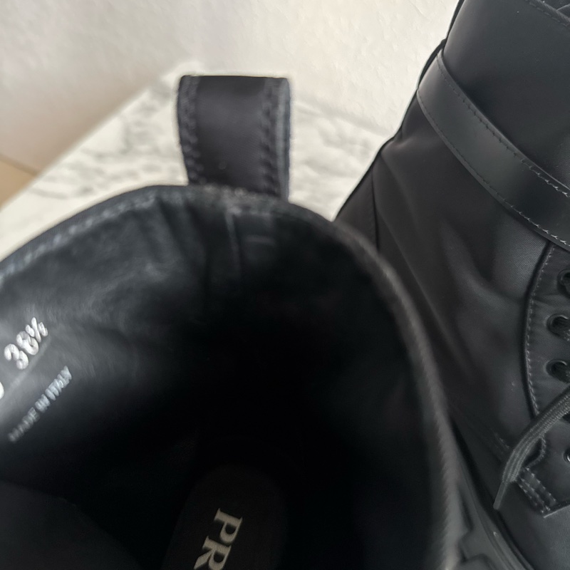 prada尼龍厚底軍靴(側邊兩個小包)-27