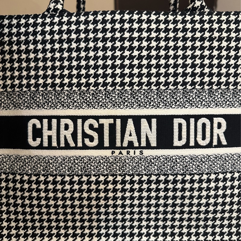 DIOR 黑白千鳥格托特包-3