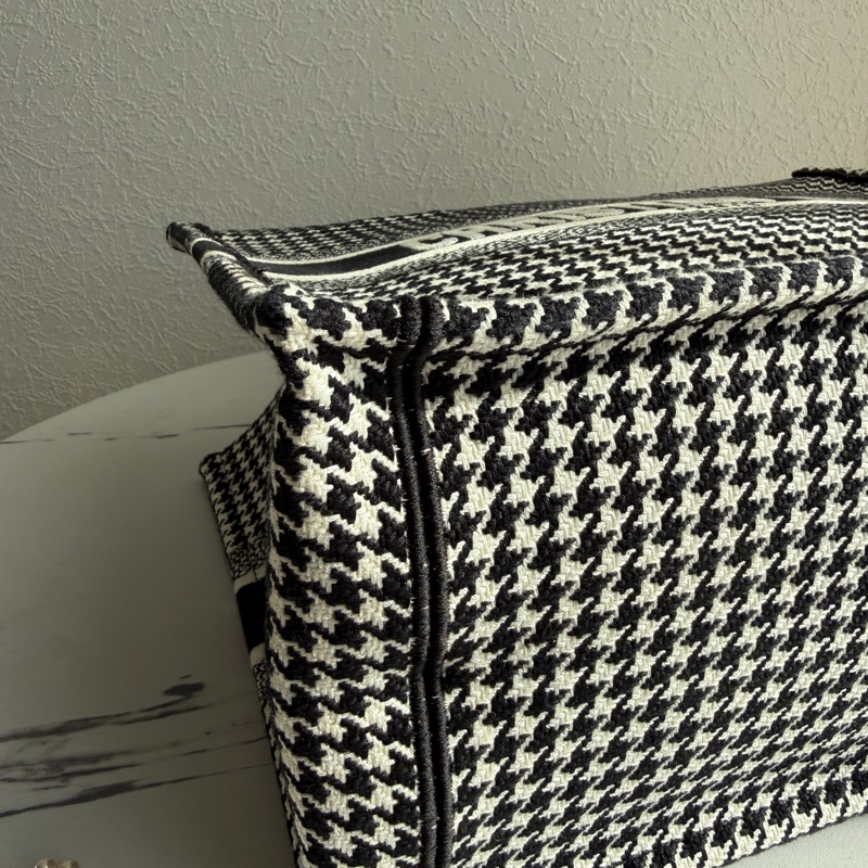 Dior 千鳥格紋托特包🥹🥹中款-15