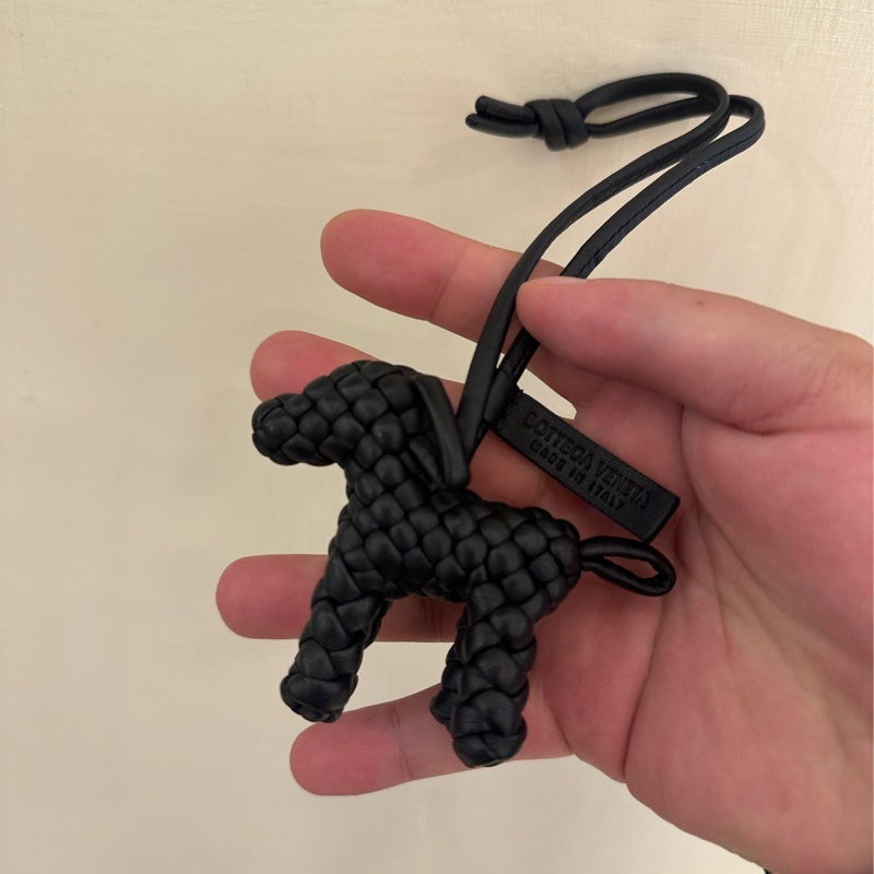 BV黑編織小狗吊飾-12