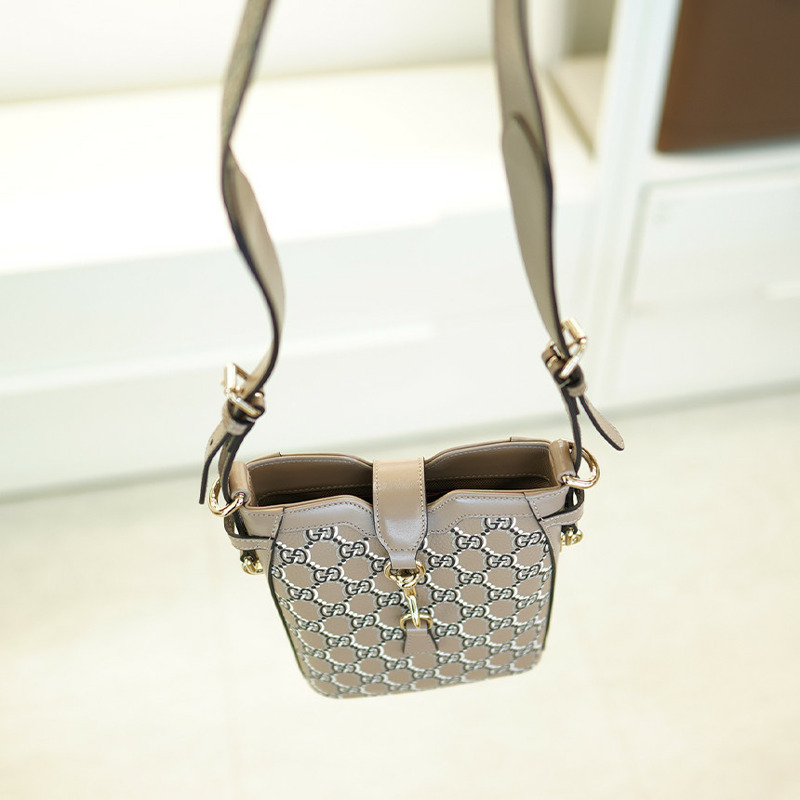 GUCCI GG Shadow迷你水桶肩背包 782919 AADQ6 8647-15