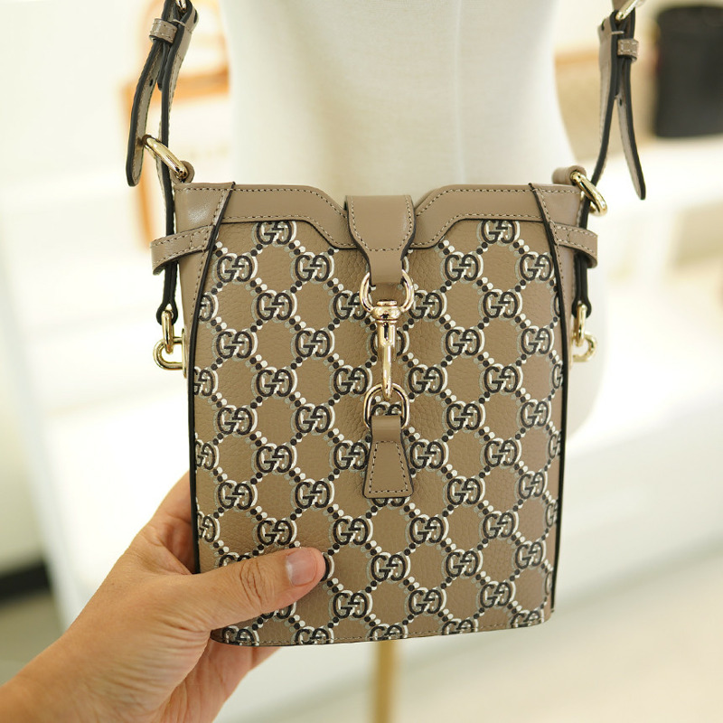 GUCCI GG Shadow迷你水桶肩背包 782919 AADQ6 8647-23