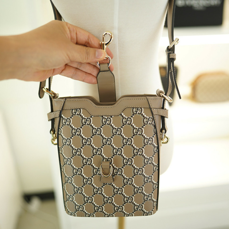 GUCCI GG Shadow迷你水桶肩背包 782919 AADQ6 8647-25