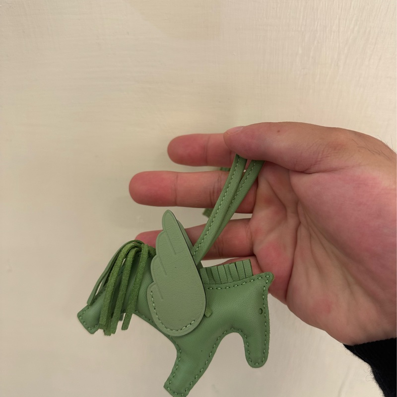 HERMES牛油果綠小馬吊飾-1