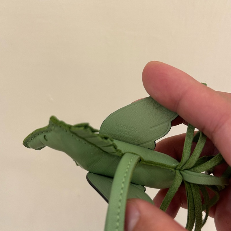 HERMES牛油果綠小馬吊飾-3