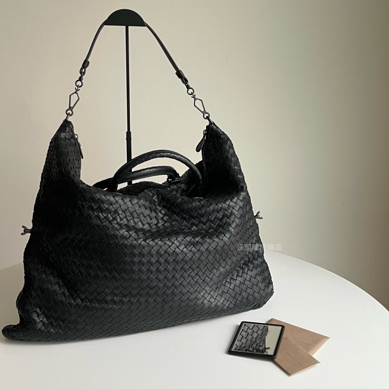 BV 小羊皮編織手提包/肩背包（三種不同的背法） 黑色-0