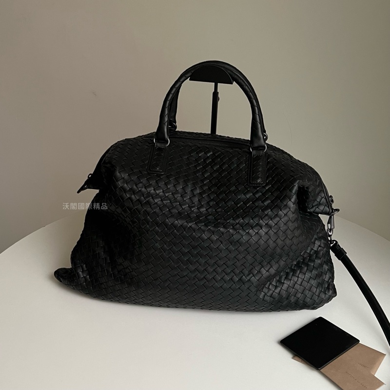 BV 小羊皮編織手提包/肩背包（三種不同的背法） 黑色-1