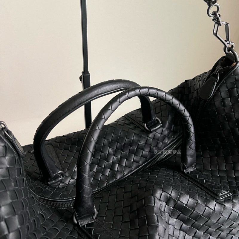 BV 小羊皮編織手提包/肩背包（三種不同的背法） 黑色-4