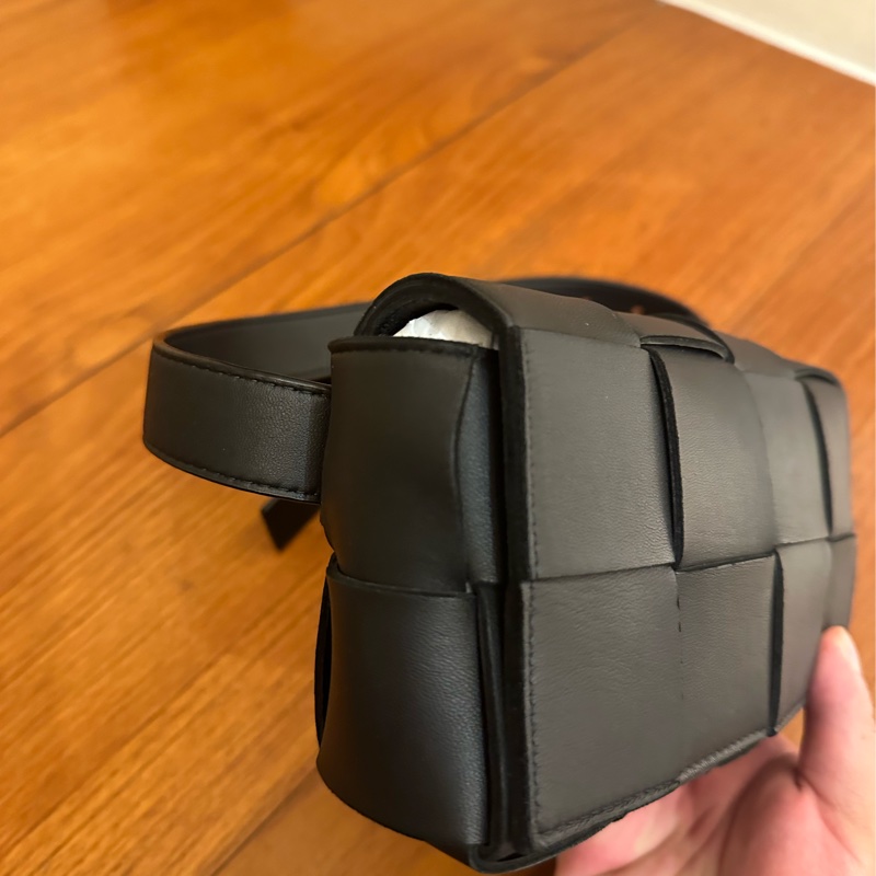 BV 黑2*4橫式腰包斜背包-2