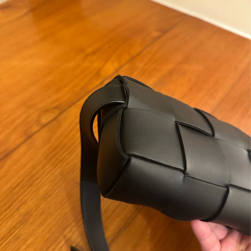 BV 黑2*4橫式腰包斜背包-11