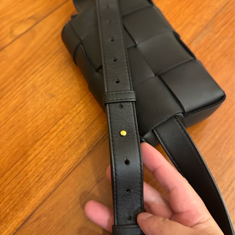 BV 黑2*4橫式腰包斜背包-14