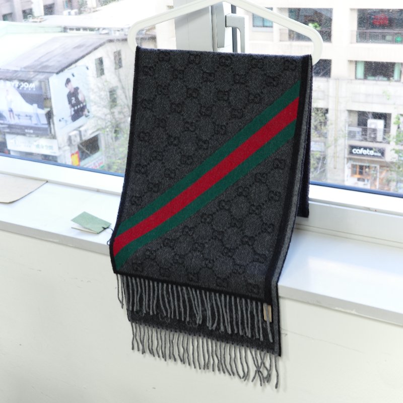 (閒置品♥️吊牌紙袋有)Gucci 古馳 碳灰色 GG 提花 羊毛 長款 圍巾-5