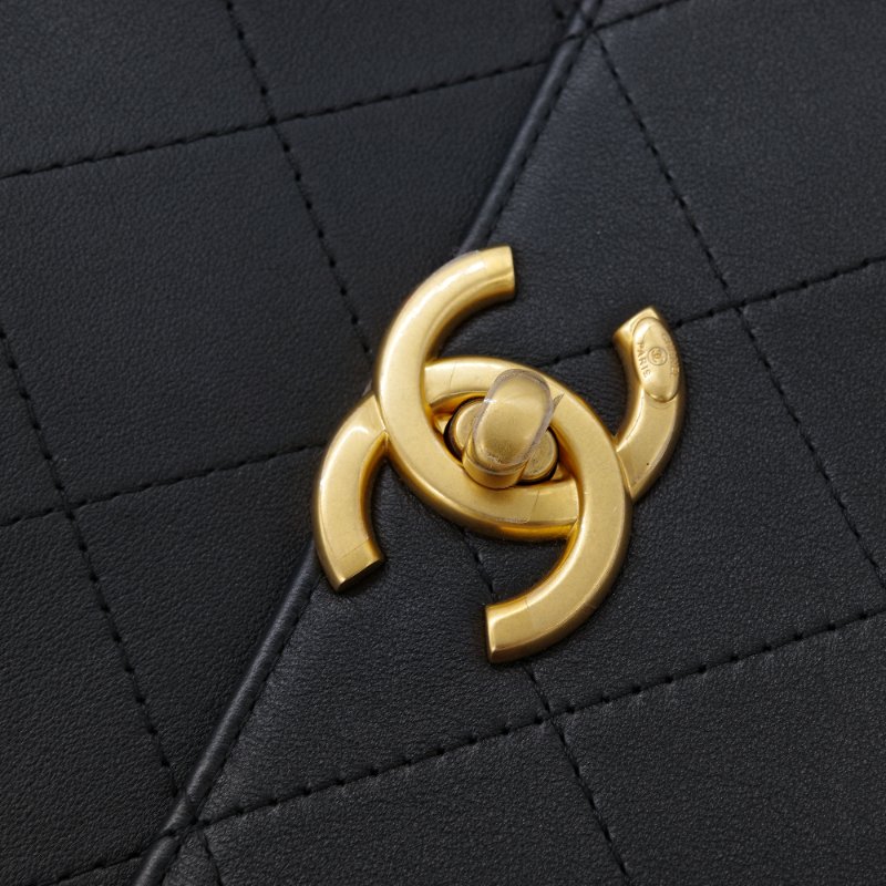 Chanel 香奈兒 Maxi Flap Handle 黑色 小牛皮 手提包-6