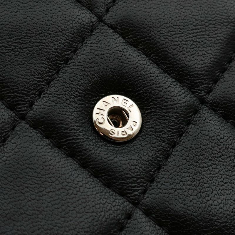 CHANEL 羊皮皮革WOC Wallet On Chain銀扣鏈帶肩背袋-13