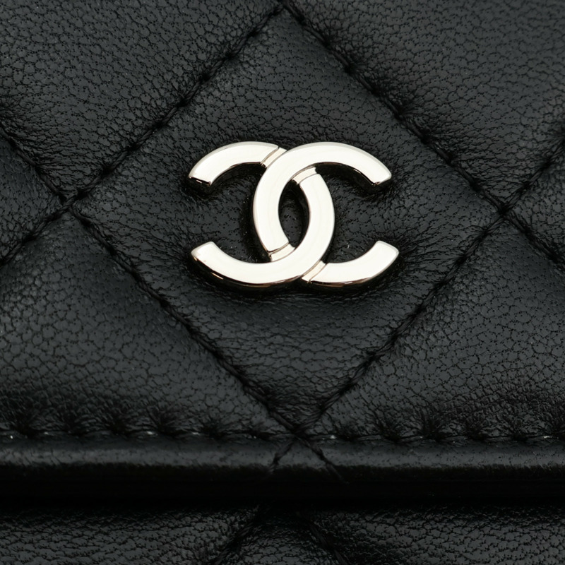 CHANEL 羊皮皮革WOC Wallet On Chain銀扣鏈帶肩背袋-14