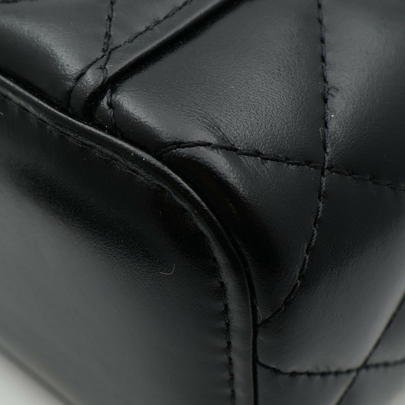 CHANEL 羊皮皮革Mini Vanity Case金扣鏈帶肩背袋-7