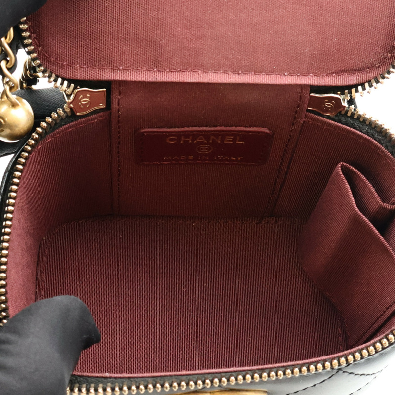 CHANEL 羊皮皮革Mini Vanity Case金扣鏈帶肩背袋-8