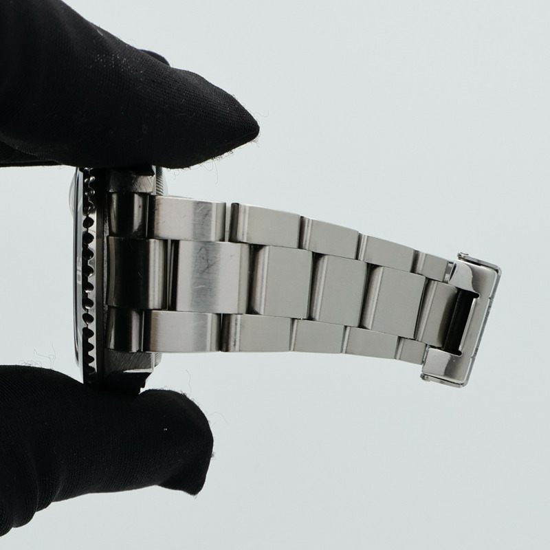 ROLEX Submariner Date 16610-18