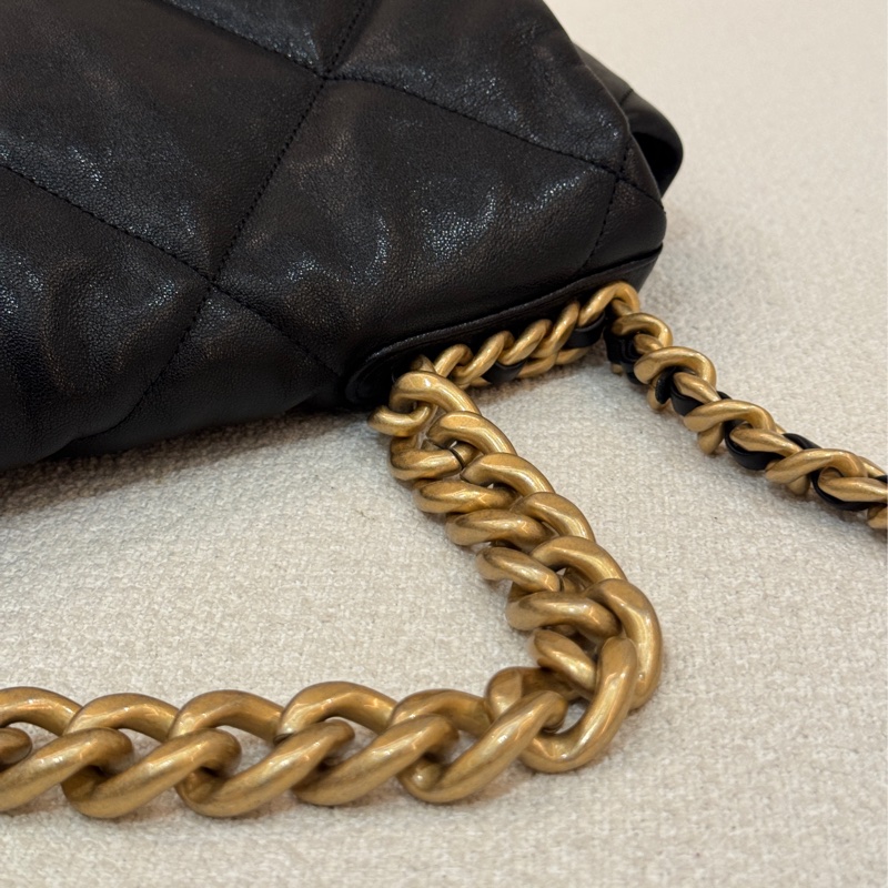 Chanel 19 bag-3