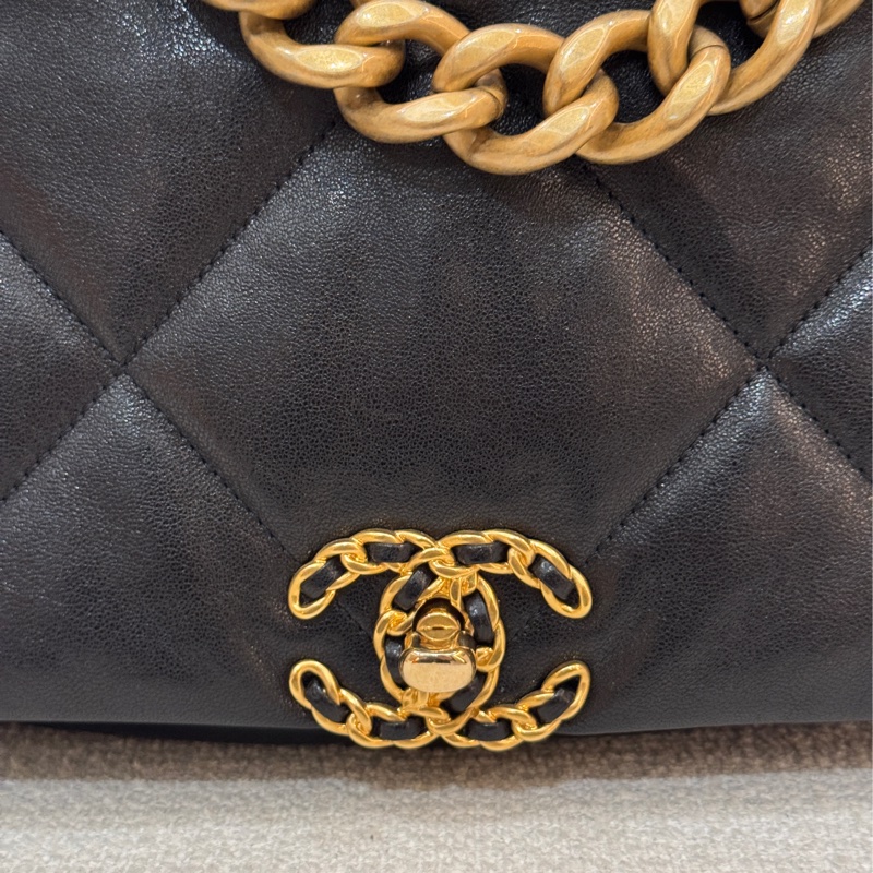 Chanel 19 bag-20