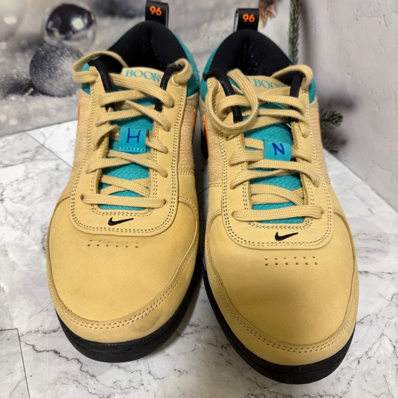 us11 Nike book1 無盒 小傷-1