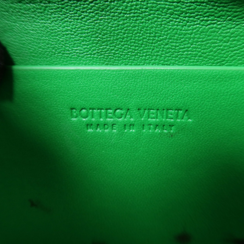 BOTTEGA VENETA 皮革Cassette Padded Mini肩背袋-6