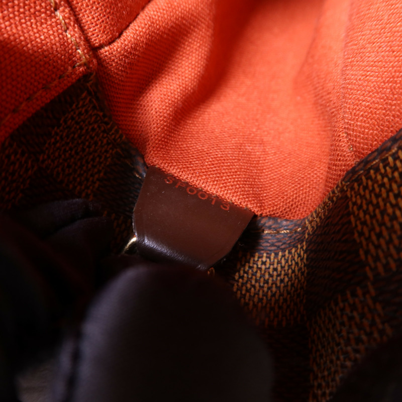 LOUIS VUITTON Damier Bastille金扣肩背袋-7